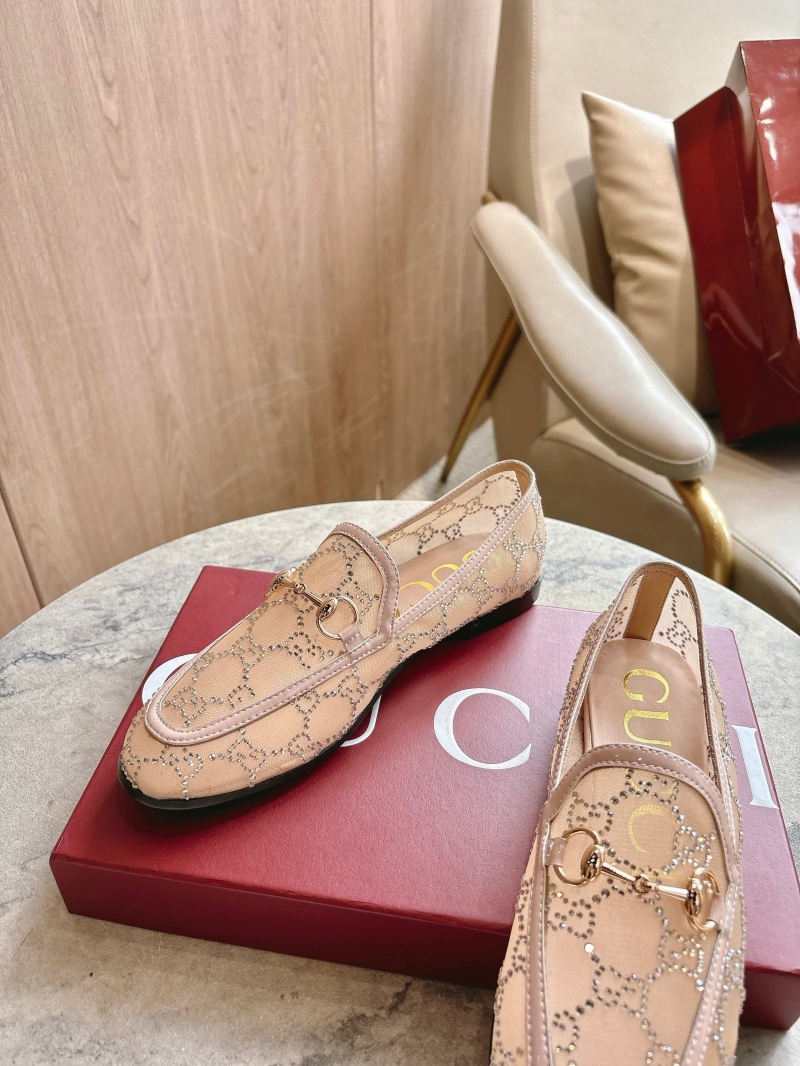 Gvc*1 flat shoes